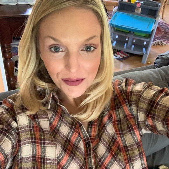 Meet your Posher, Amanda - Picture 4 of 8